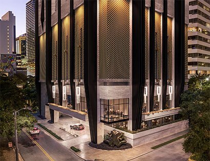 888-Brickell-DolceGabbana-Entrance-rendering